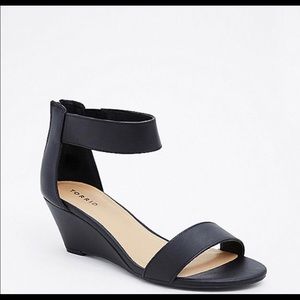 Never worn, still have original tags.